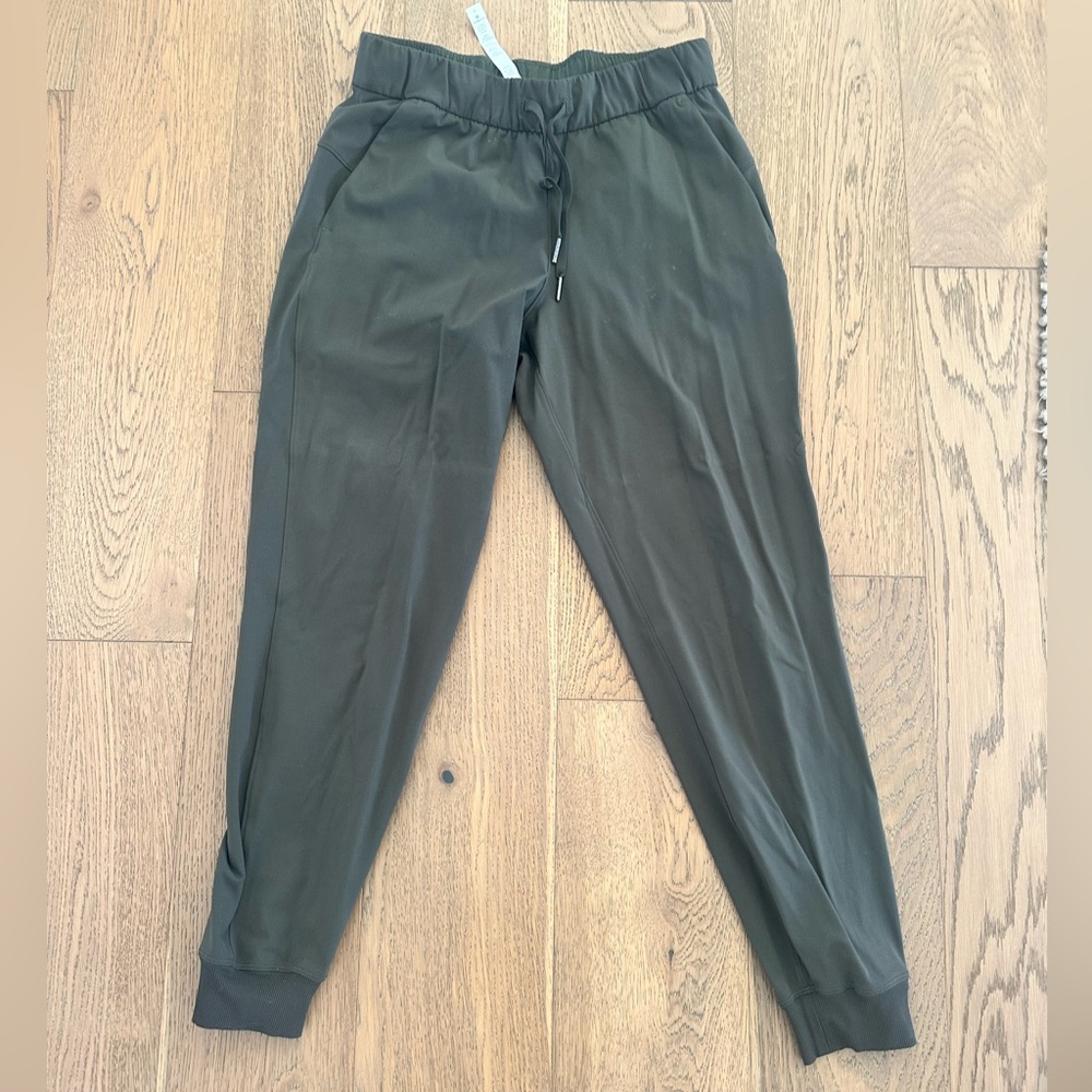 Lululemon Olive Green Women’s Joggers